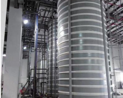 60噸大型塑膠儲（chǔ）罐