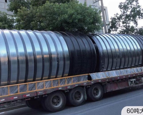 60噸大（dà）型塑膠儲罐