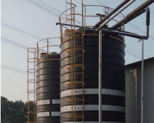 50噸大型(xíng)塑膠儲罐