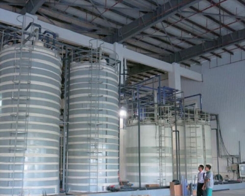 60噸大型（xíng）塑（sù）膠儲罐