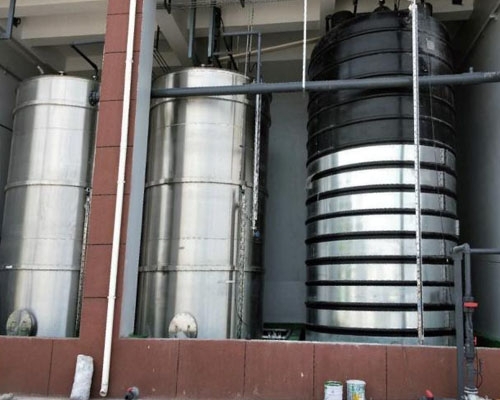 30噸外包（bāo）鋁皮保溫塑